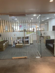 THE VERY集团搬迁实录:富士ApeosC2560智能租赁方案保运营零中断